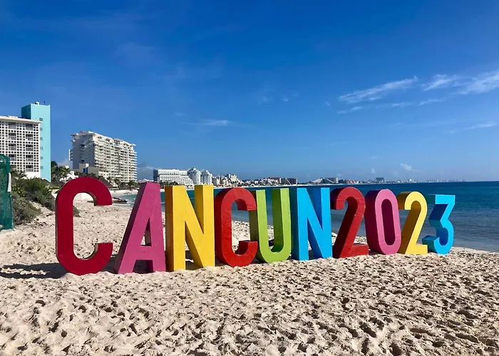 Cancun Oceanfront, Entire Apartment
