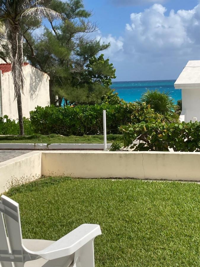 Oceanfront, Entire Appartement *